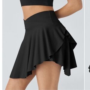 NWT Halara High Waisted Flowy Mini Skirt